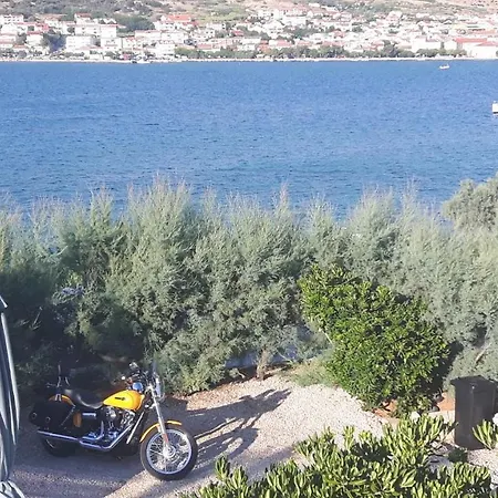 Apartment Feniks *
