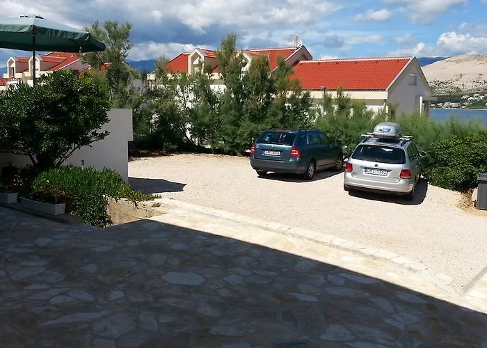 Apartment Feniks *