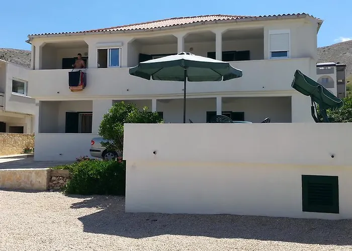 Feniks Apartment Pag Town