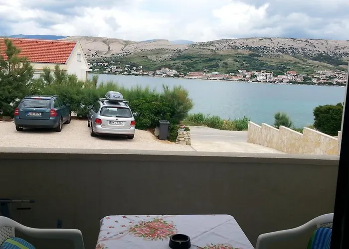 Feniks * Pag Town